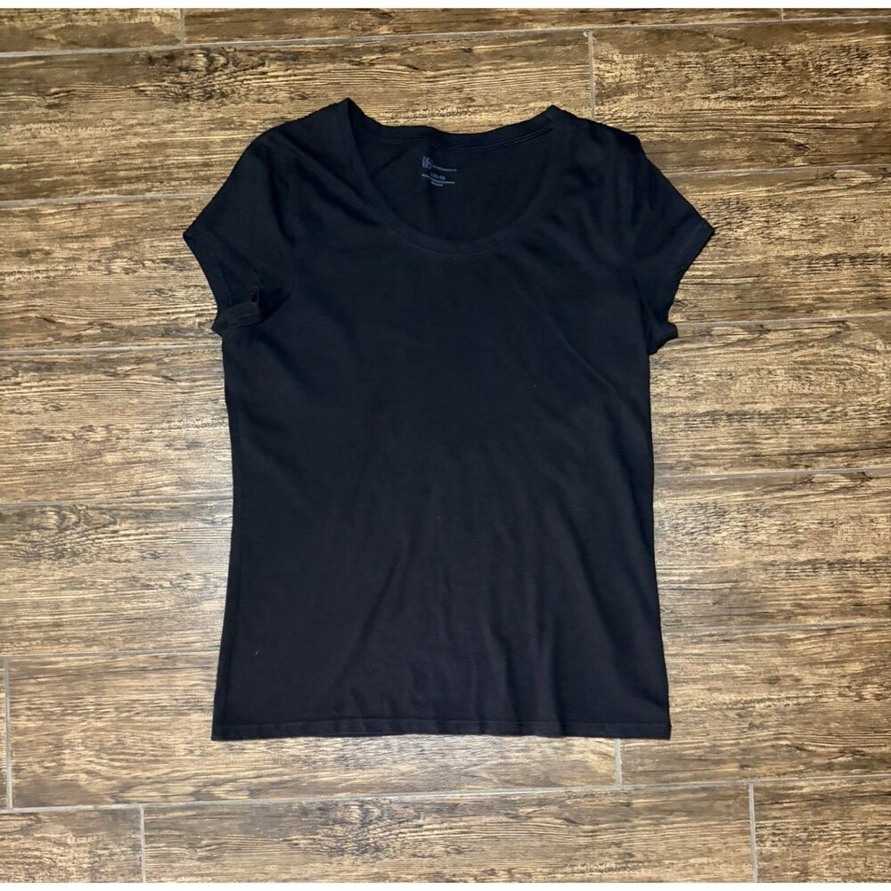 Black Basic Scoop Neck Tee - L